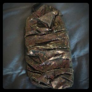 Lady’s evening clutch